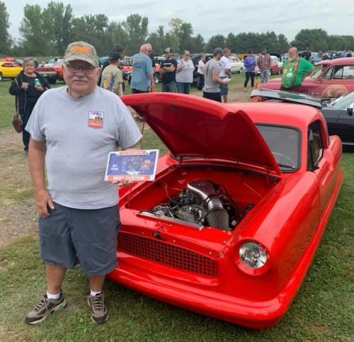 Best Custom - Roger & Barree Boettcher - 62 Nash Metro